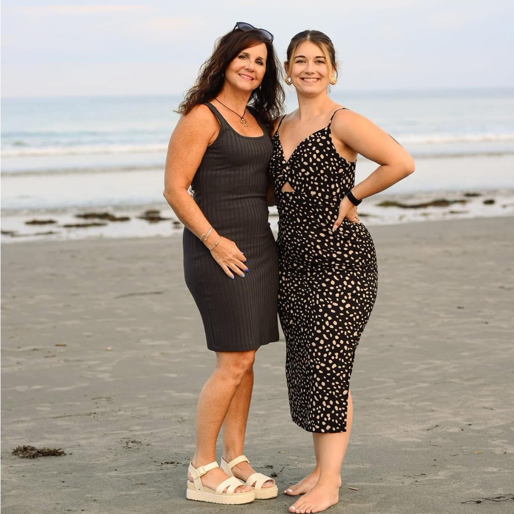 Francesca’s black and tan dress. - Medium